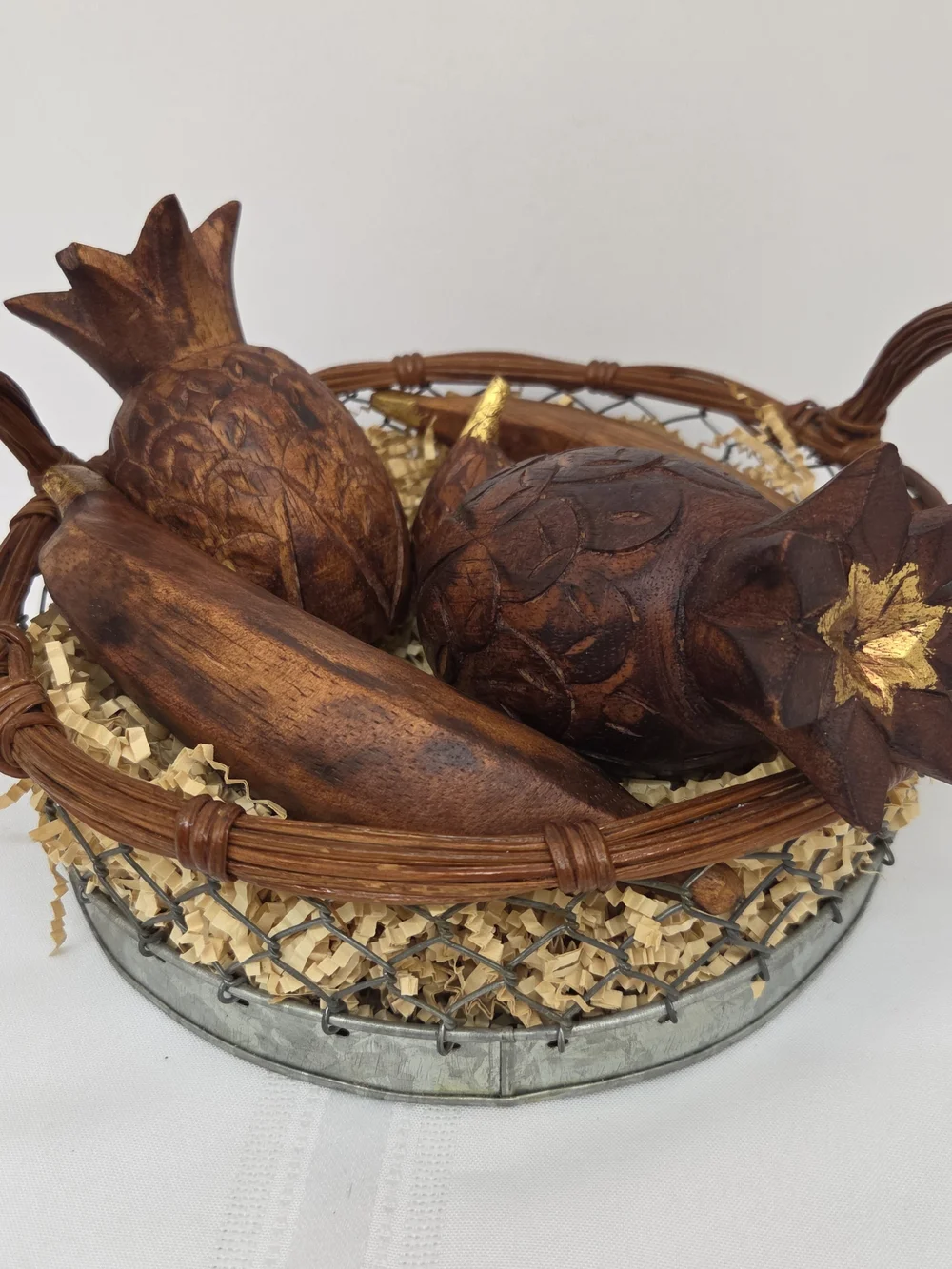 VTG Rustic Handcarved Wooden Tropical Fruit Bascket Primitive Decor Cottage